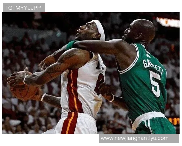 詹姆斯强调全场紧逼防守的重要性需依赖阵容深度的支撑 詹姆斯强调全场紧逼防守的重要性需依赖阵容深度的支撑