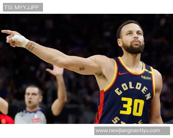 库里赞罗林斯无畏表现感到高兴但又有些不满的复杂心情 库里赞罗林斯无畏表现感到高兴但又有些不满的复杂心情