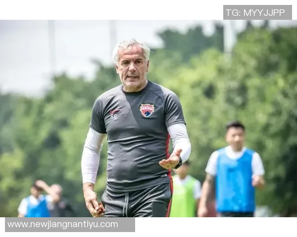 多纳多尼谈意大利足球现状感叹无缘世界杯的风险令人心痛